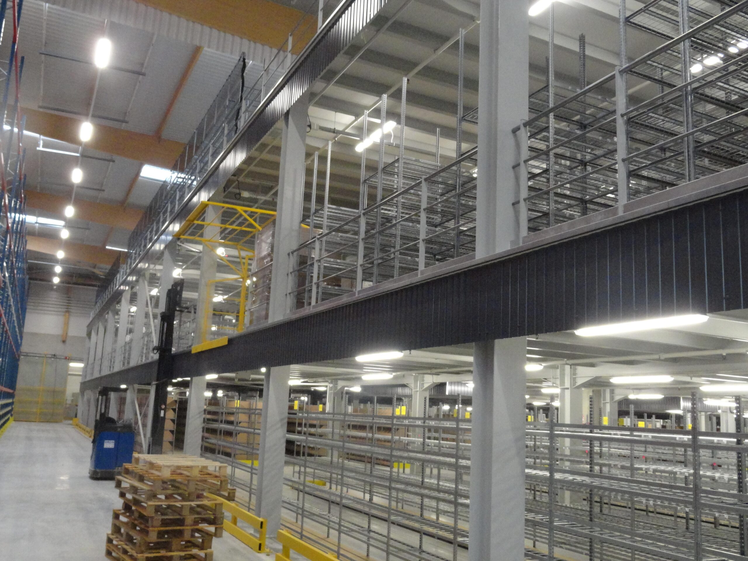 INDUSTRIELLE STOCKAGE 2